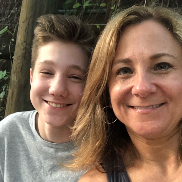 Meet your Posher, Amy - Picture 1 of 1